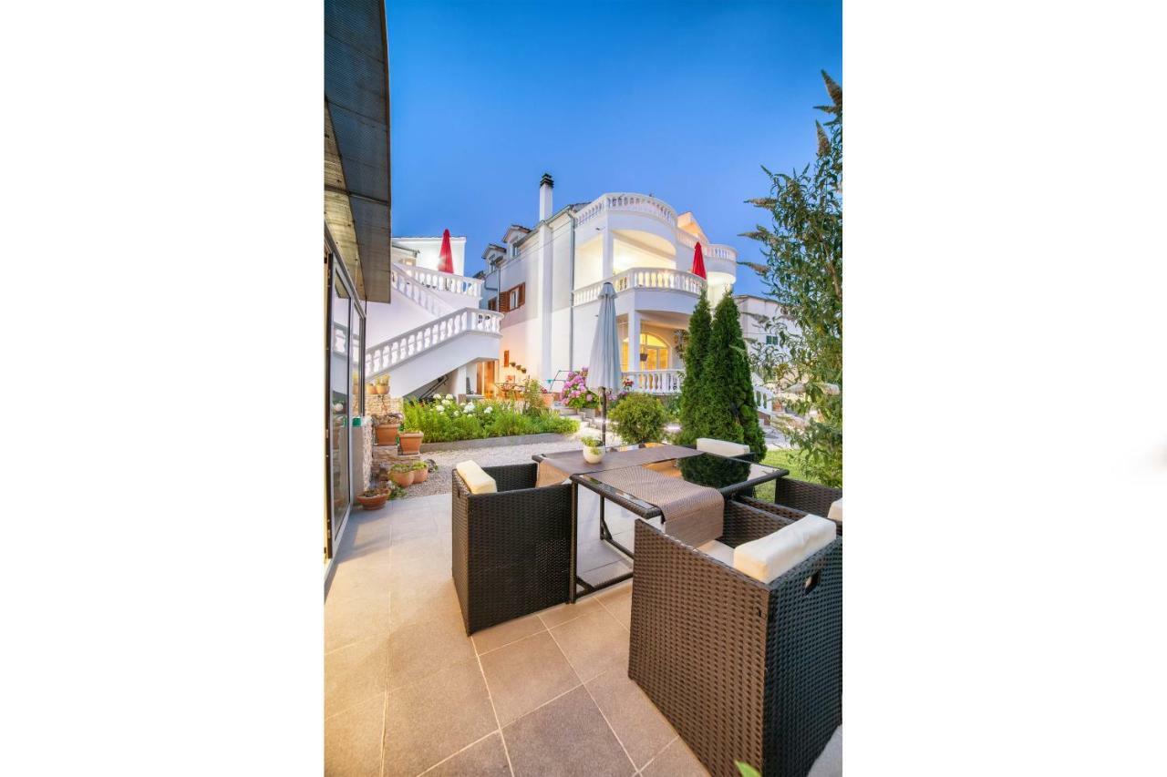 Apartments Lipic Vodice Zewnętrze zdjęcie