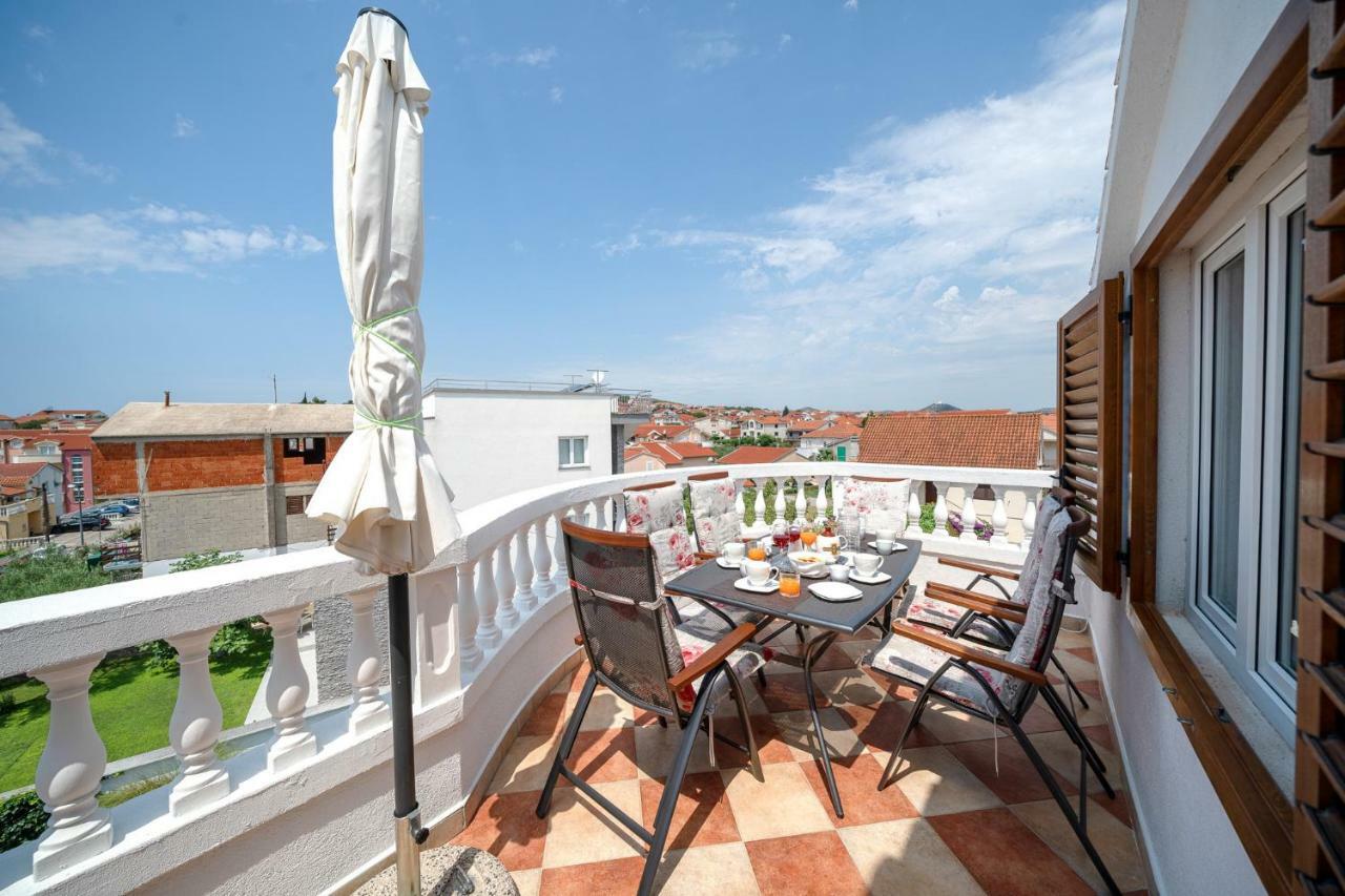 Apartments Lipic Vodice Zewnętrze zdjęcie