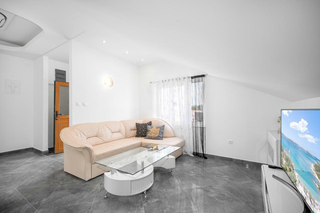 Apartments Lipic Vodice Zewnętrze zdjęcie